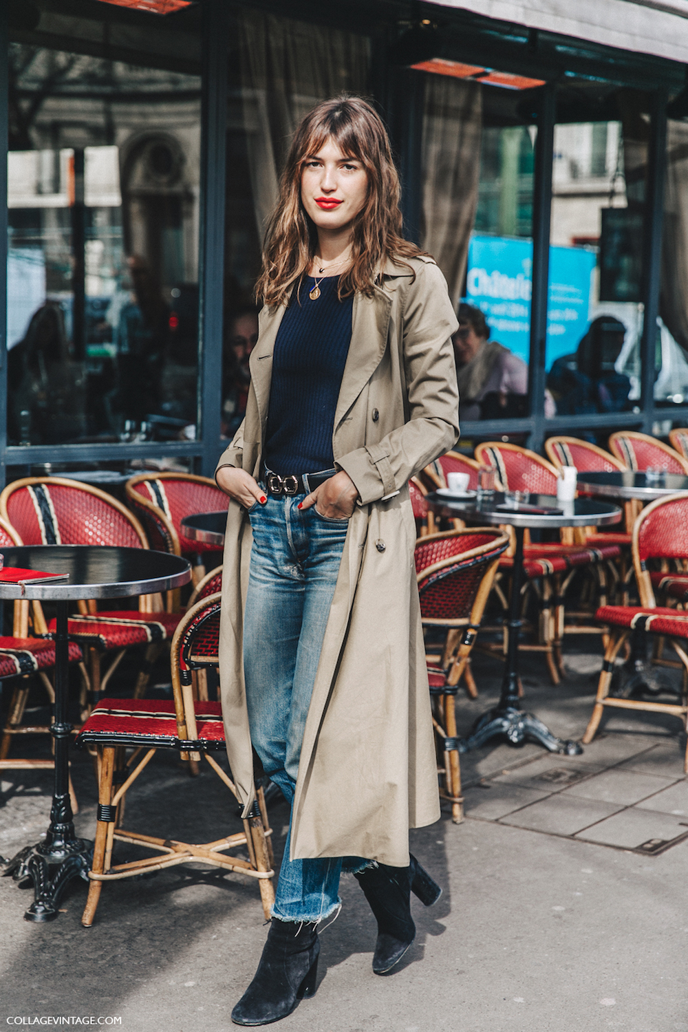 PFW-Paris_Fashion_Week_Fall_2016-Street_Style-Collage_Vintage-Jeanne_Damas-Trench_Coat-Velvet_Booties-1