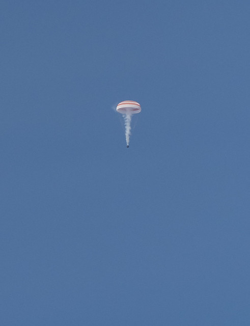 Expedition 50 Soyuz MS-02 Landing (NHQ201704100055)