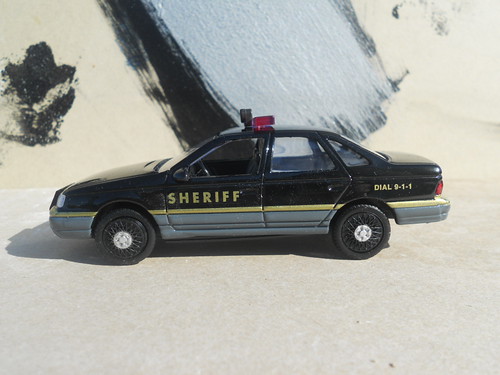Ford Taurus LX Sheriff (1986) - Motor Max2
