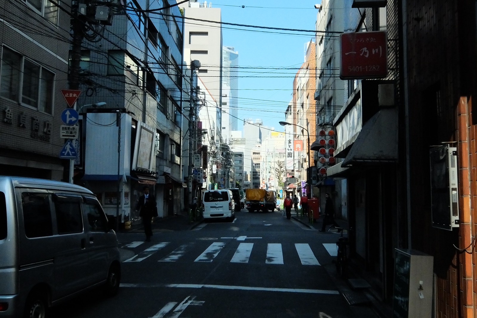 The Shinbashi Tokyo taken by FUJIFILM XQ1