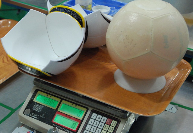 Weighing of 2010 World Cup balls