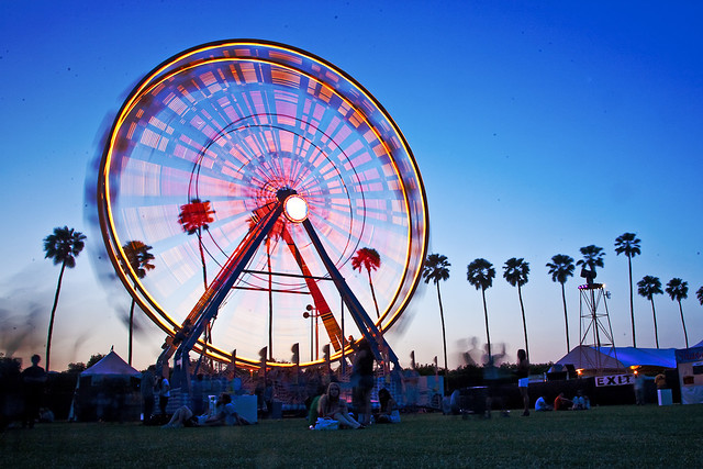 The New Ferris Wheel @ Coachella 2010 | Read Lyndsey Parker'… | Flickr