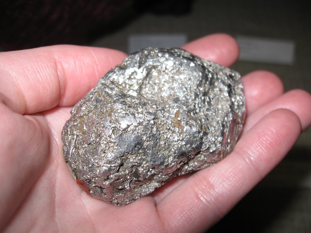 pure-natural-platinum-wow-this-little-rock-is-very-heavy-flickr