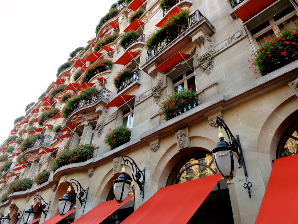 Plaza Athenee | Hotel Plaza Athenee, in Paris, France | Nick_Arg | Flickr