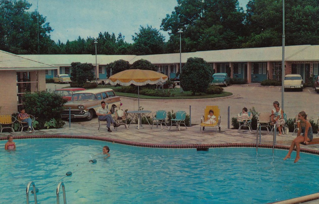 Ashley Oaks Motel - Valdosta, Georgia