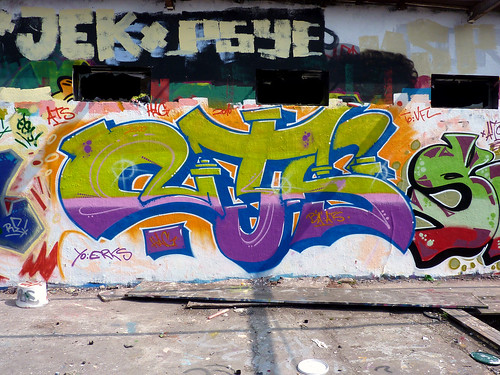 Graffiti in Köln/Cologne 2010 | Artist(s): ATS | kami68k -all over ...