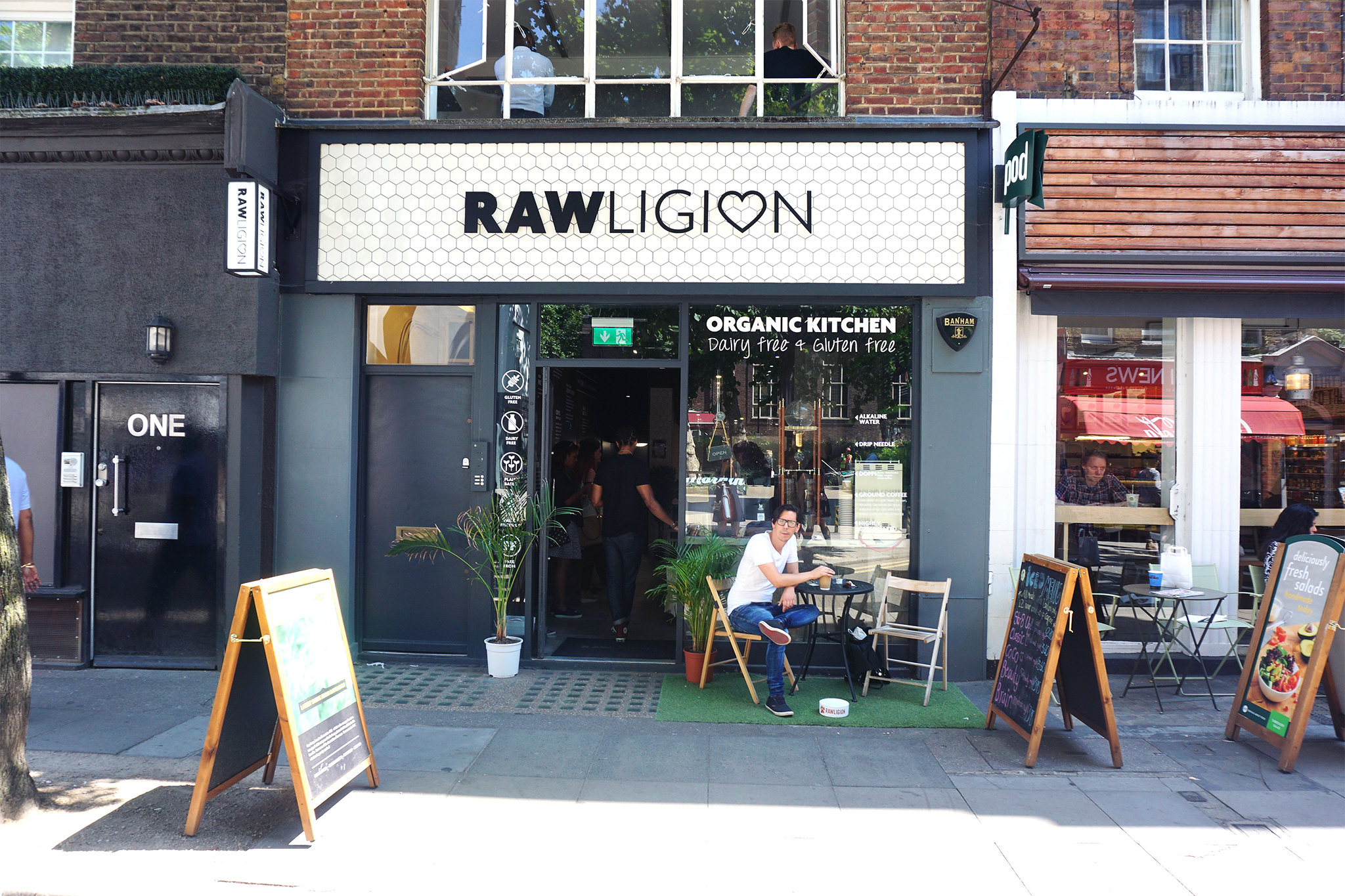 Rawligion shop front | raw vegan, gluten free, dairy free, plant based | Rawligion gluten free london | Fitzrovia