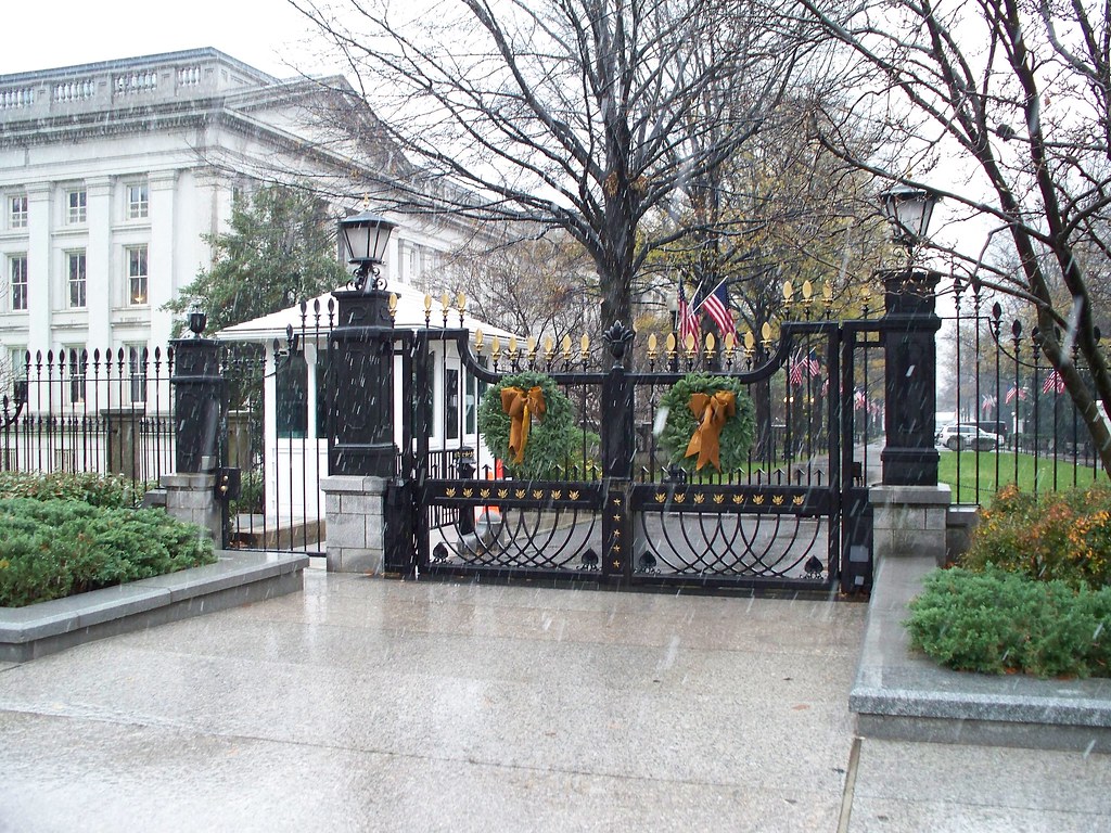 white house travel gate