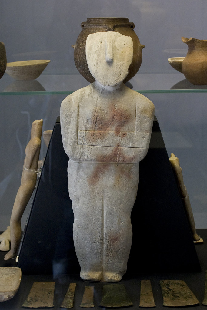 cycladic woman figure