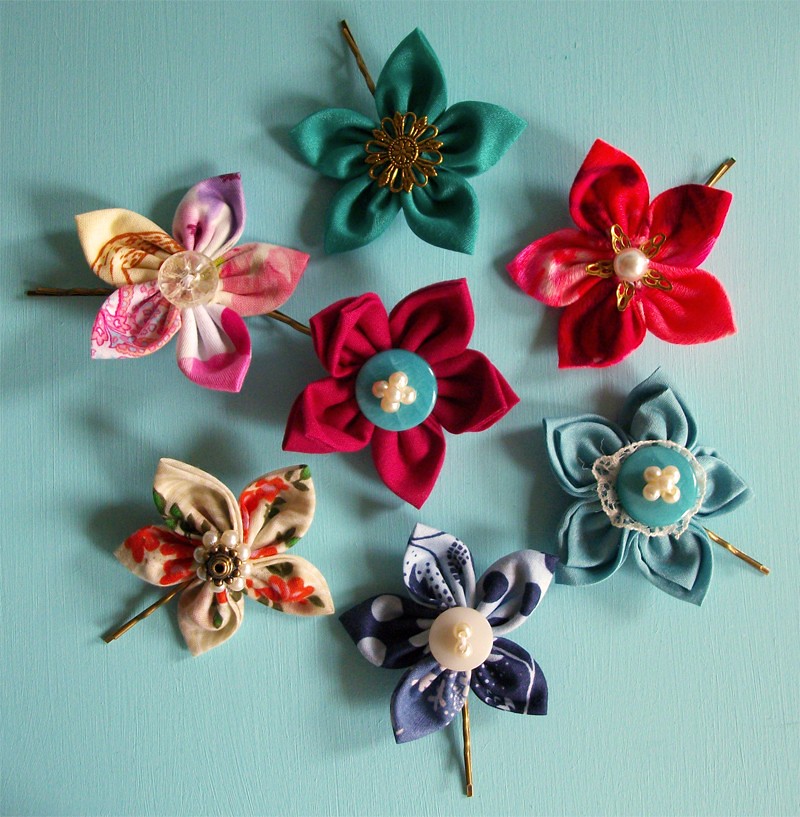 Bobby pins with handmade fabric flowers | Bobby pins with ha… | Flickr