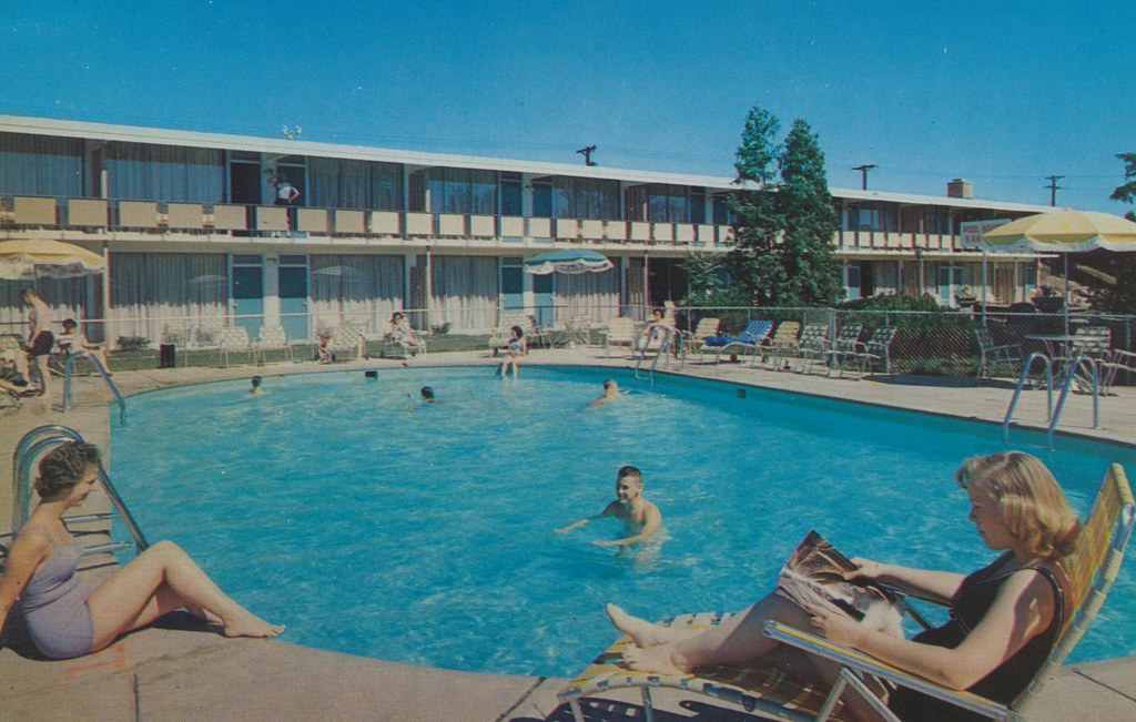 Howard Johnson's Motor Lodge - South Bend, Indiana