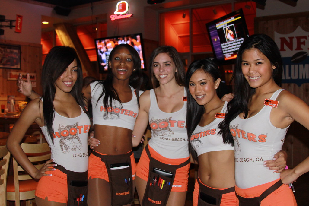 The lovely Hooters girls at Long Beach