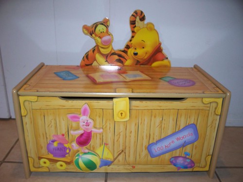 winnie the pooh wooden toy box