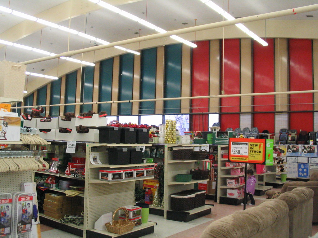Former Kohl's supermarket (now Big Lots), Green Bay, WI | Flickr ...