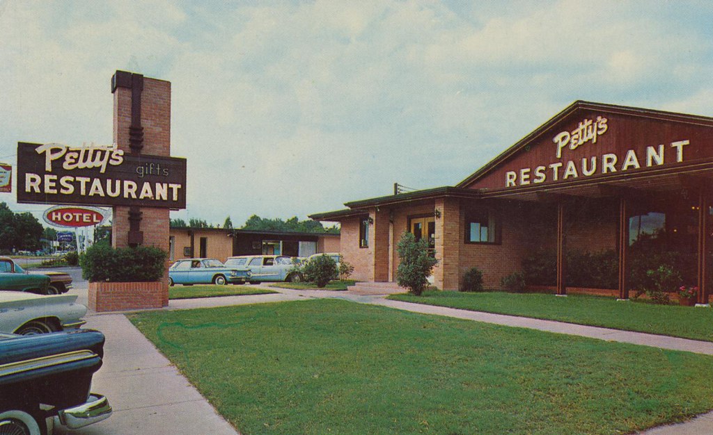 Petty's Motor Hotel & Restaurant - Lukfin, Texas