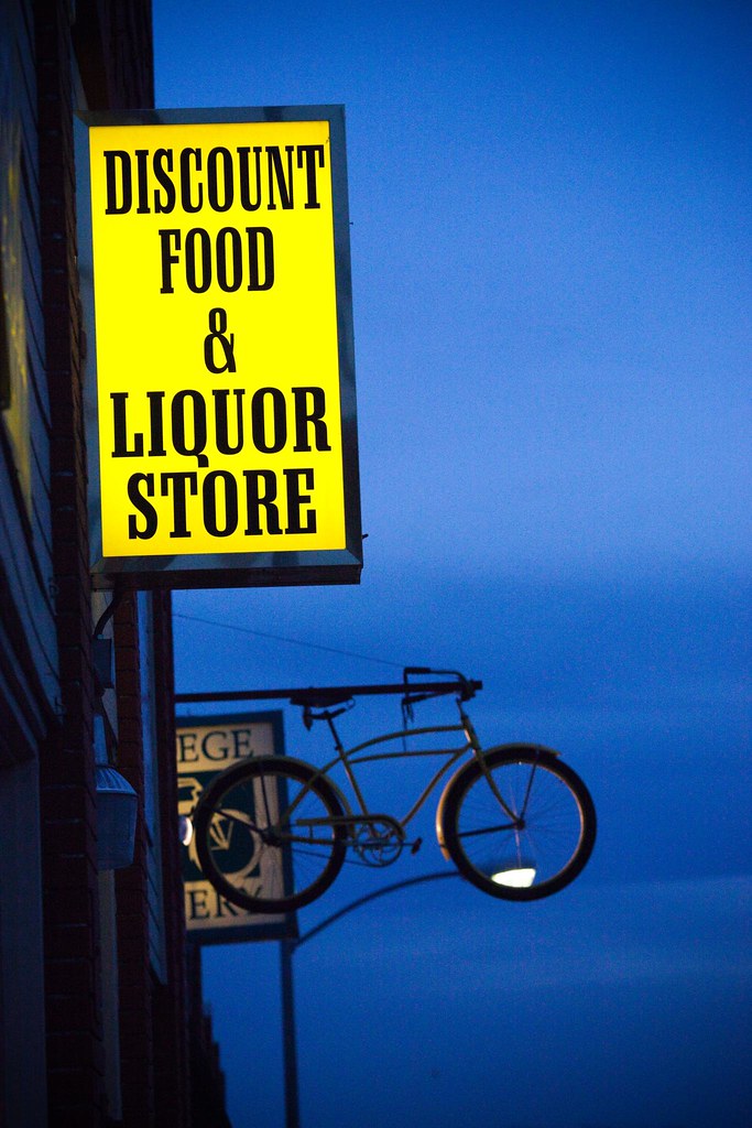 Discount Food & Liquor Store | Thomas Hawk | Flickr