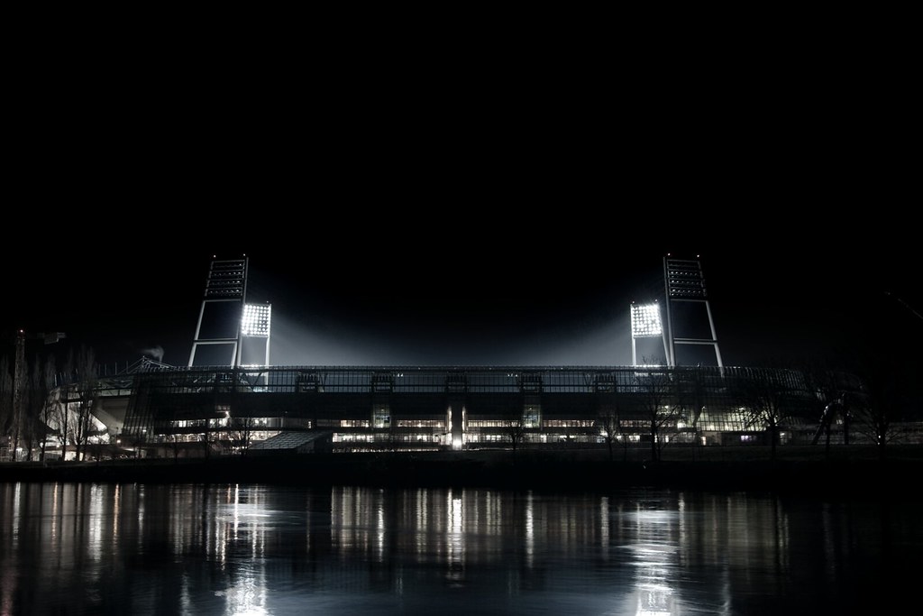 Weserstadion Bei Nacht