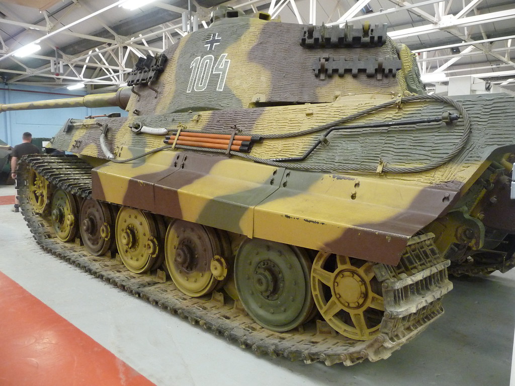 Sd Kfz 182 Panzerkampfwagen VI Ausf B (Tiger 2) | Simon Q | Flickr