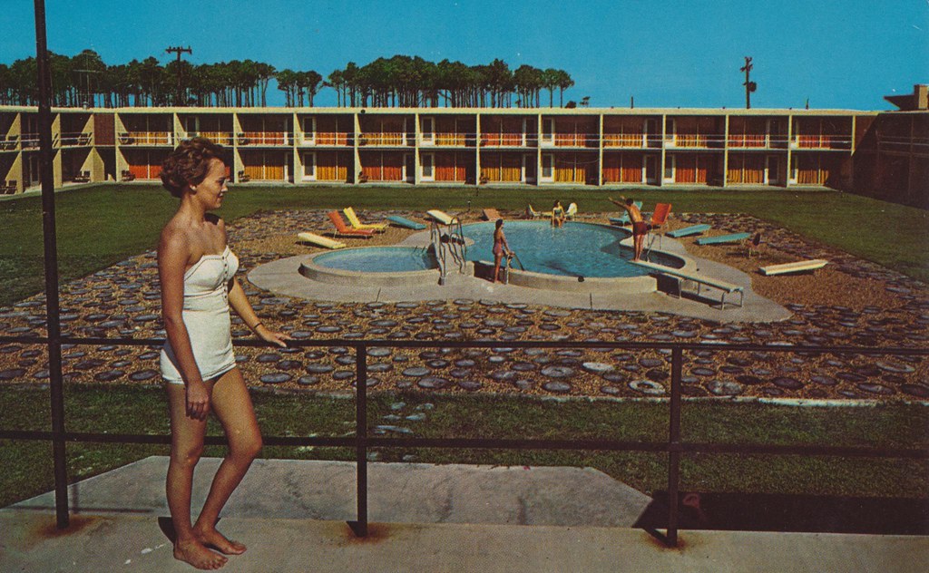 Holiday Inn Riviera - Dauphin Island, Alabama