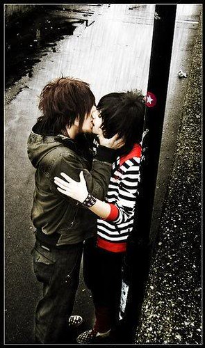 Emo Boy Love Yay 2 Emo Boys Kissing Justin Devitt Flickr 9785