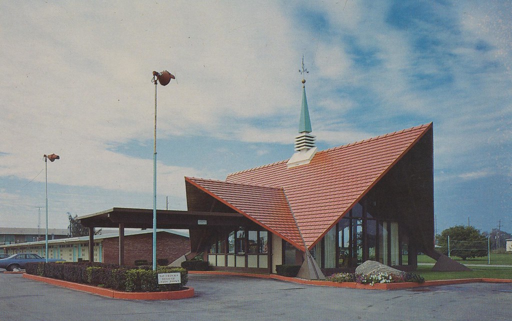 Howard Johnson's Motel - Belleville, Michigan
