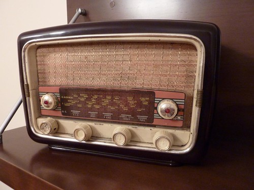 Radio de 1950 | Panasonic TZ7 | Juan | Flickr