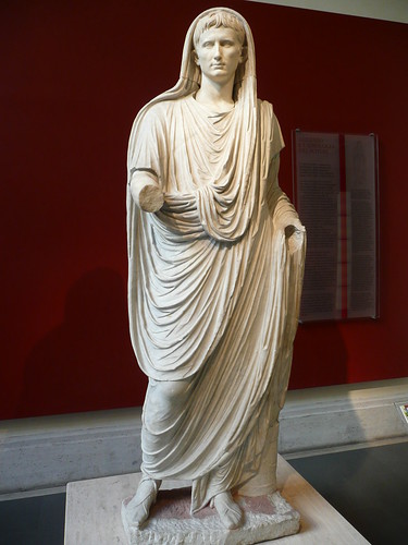 Augusto | Estatua de Augusto como Pontífice Máximo encontrad… | Flickr