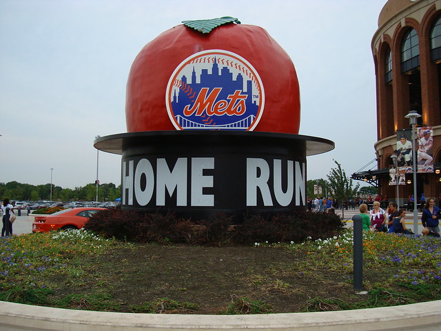 Mets Home Run Apple in the Top Hat | Flickr - Photo Sharing!