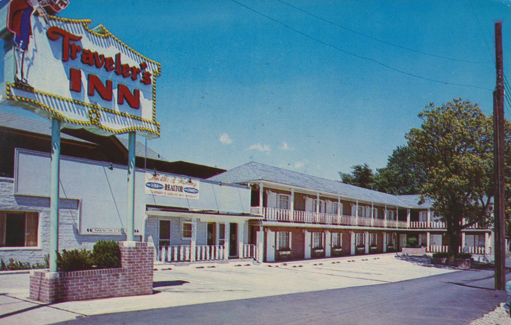 Traveler's Inn - Elkhart, Indiana