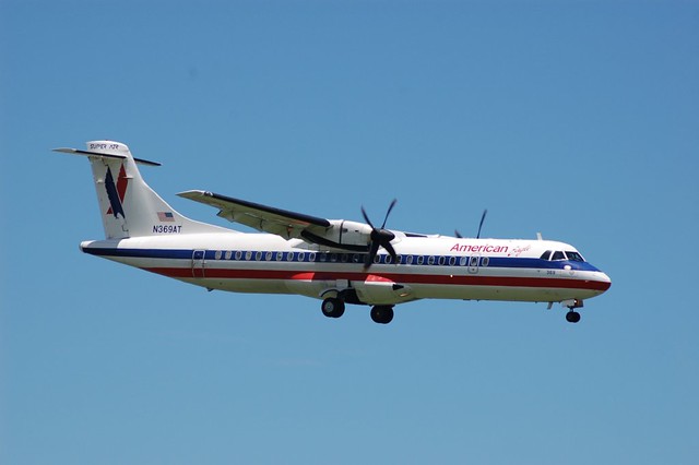 American Eagle ATR ATR-72-212  N369AT At SJU