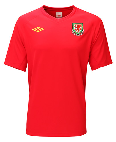 Umbro Wales Shirt 2010 | The new Welsh football shirt, craft… | Flickr
