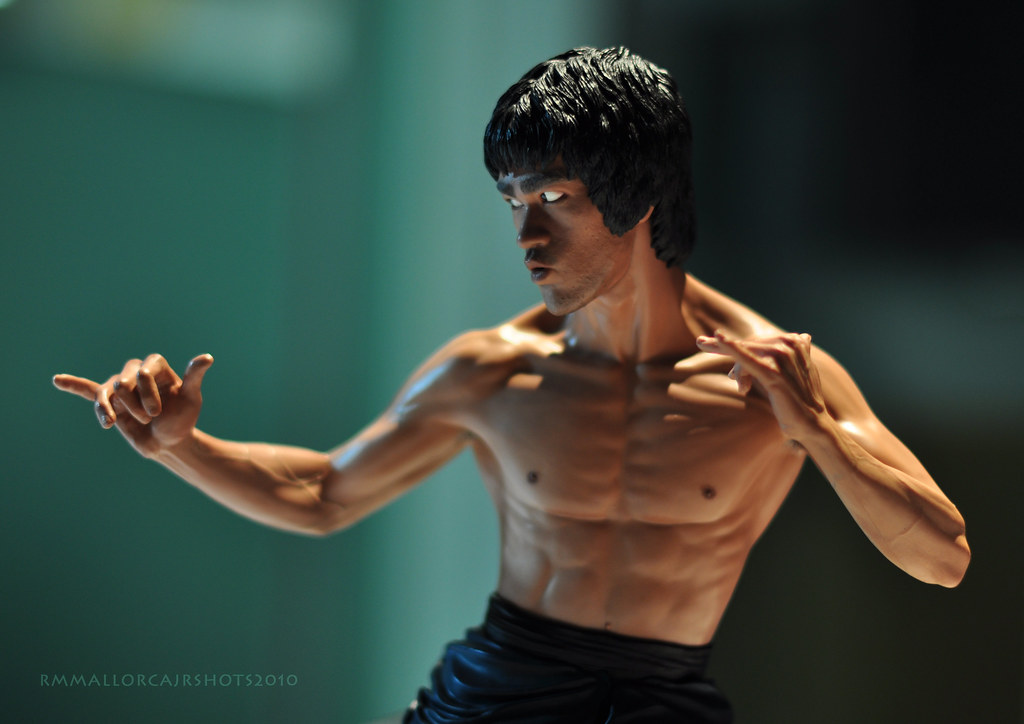 the Iconic Pose, Bruce Lee | Bruce is my Idol when it comes … | Flickr