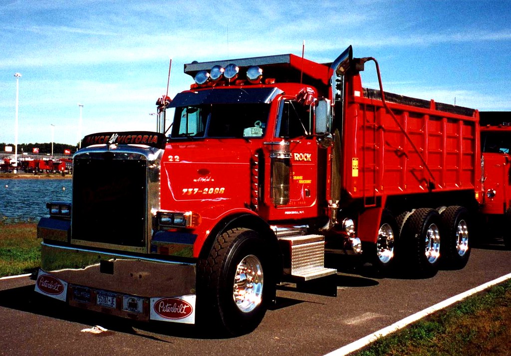 Peterbilt Dump Truck | Seen at the 2001 U.S. Diesel National… | Flickr