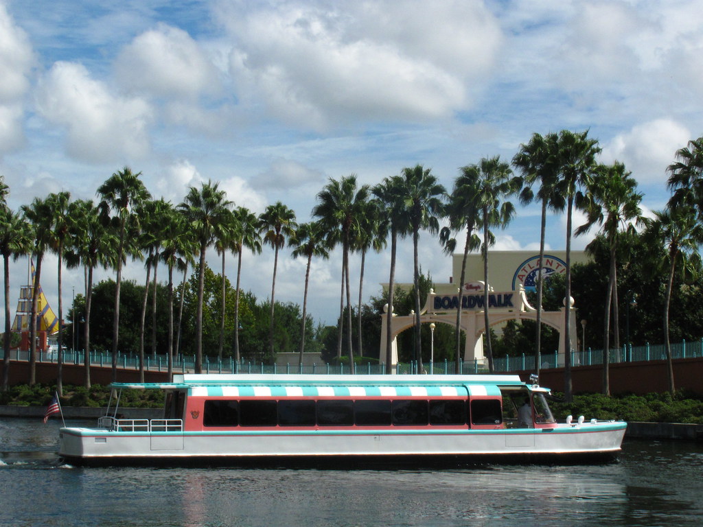 disney yacht club boat to hollywood studios