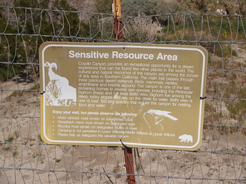 Sign on the fenced-off section of Middle Willows intended to keep vehicles from travelling further north