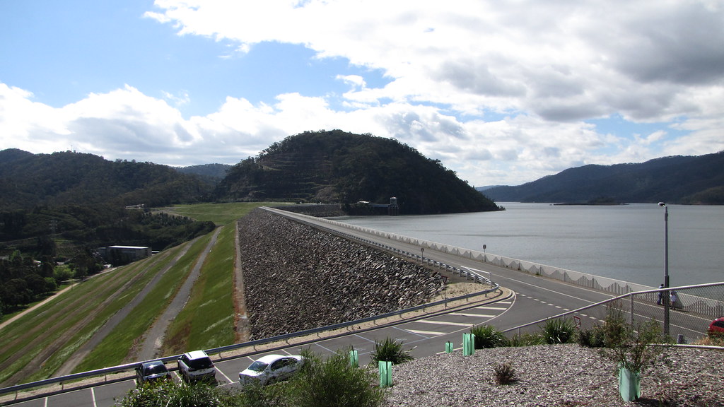 Lake Eildon dam wall. | Lake Eildon dam wall. | Flickr