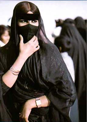 Bedwin women wearing burqa and Abaya - kuwait سيدة بدوية 