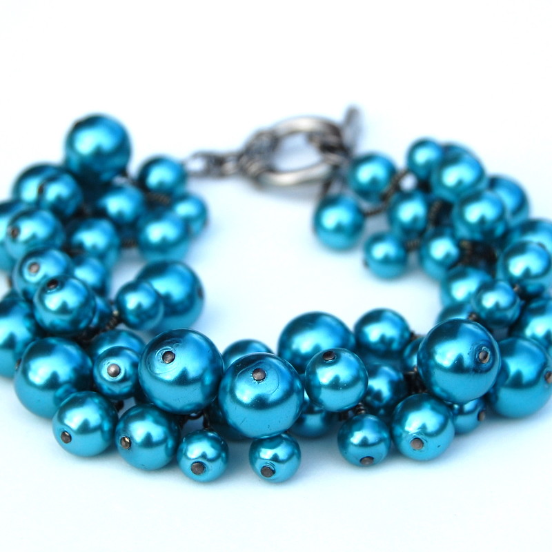 Turquoise Pearl Cluster Bracelet | 3 sizes of turquoise glas… | Flickr