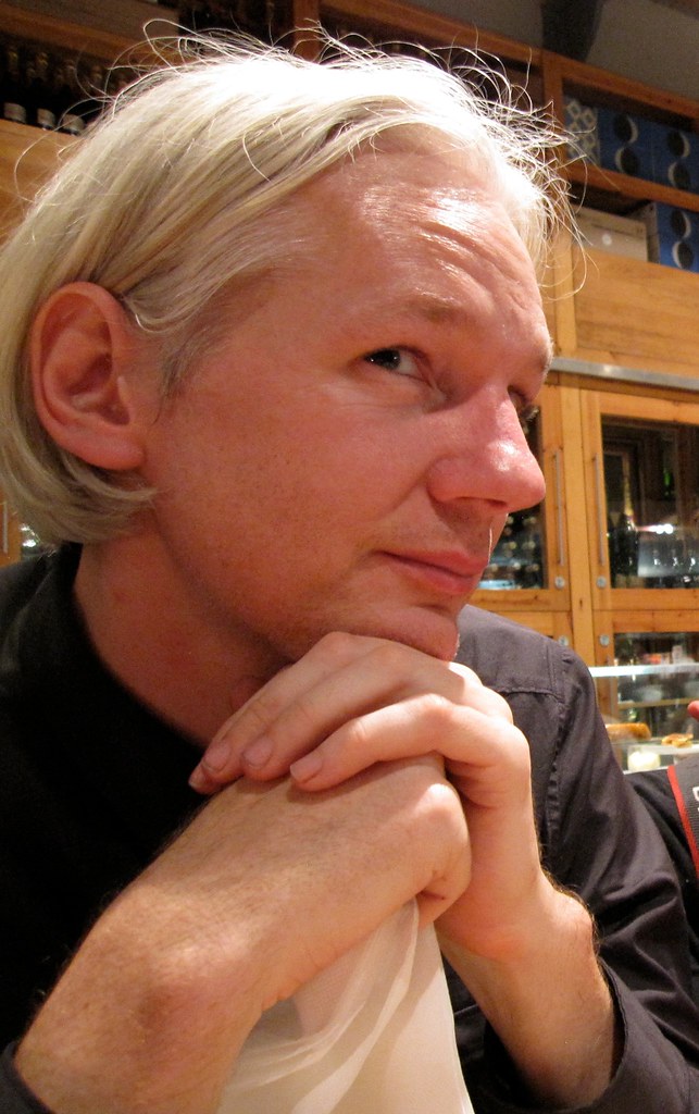 Resultado de imagen de julian assange