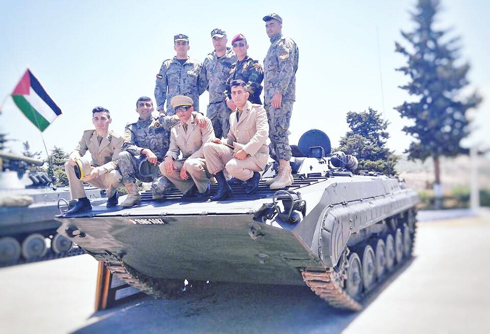 مدرعات القوات البرية الجزائرية [ BMP-2M Berezhok ]  - صفحة 5 35549804162_d535db8ab0_o