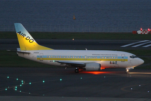 AirDo B737-500(JA8595)