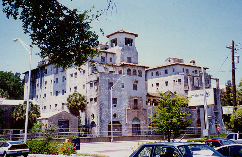 Sarasota - John Ringling Towers (1995) | John Ringling Tower\u2026 | Flickr