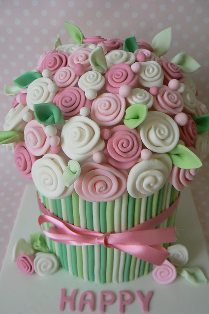 Bouquet Rose Cake 4773661563_3cf423f31