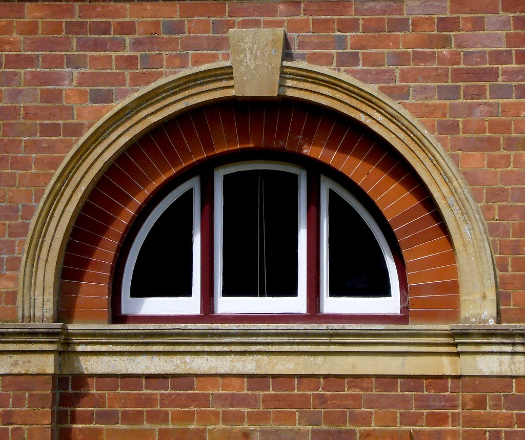 Three Pane Window | A Three pane arched diocletian wooden wi… | Flickr