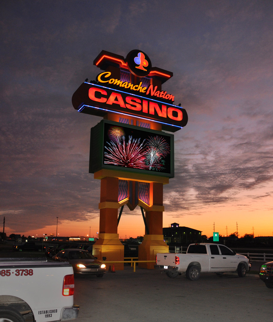 Casino Signage | Casino Pole Sign | Casino Pylon | Electro… | Flickr