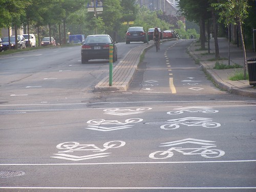 Cycle track (piste cyclable) in Montreal