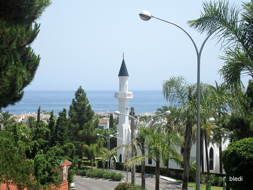 اول مسجد في إسبانيا شيّده سلمان منذ سقوط الأندلس 4838799394_2c72d06986