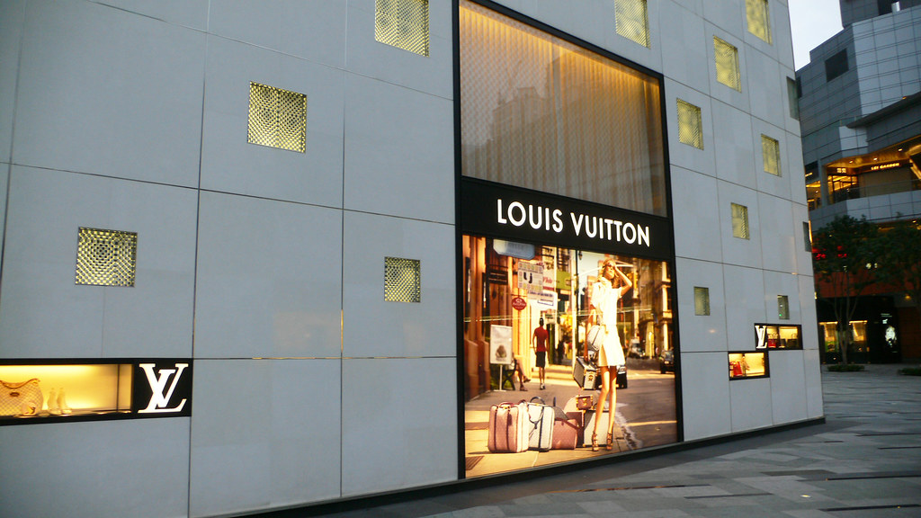Louis Vuitton Flagship Store / Shenzhen, China@Boutique | Flickr