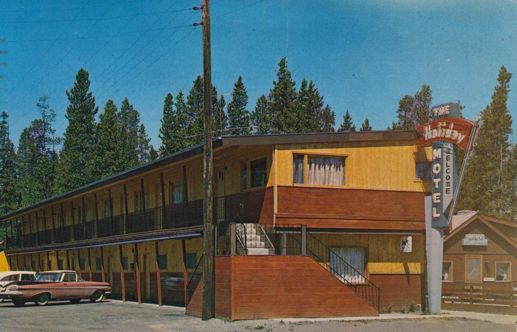 Holiday Motel and Apartments - West Yellowstone, Montana