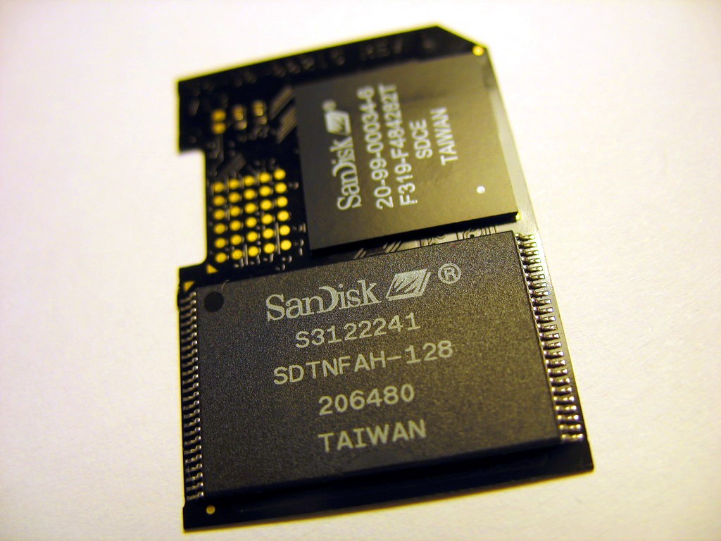 sandisk-sd-card-16mb-pcb-front-randomprojects-wiki-san-flickr